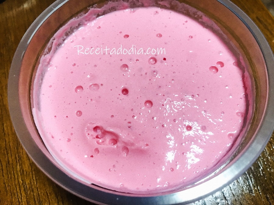 Mousse De Morango Leite Condensado