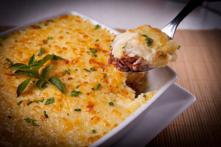 escondidinho de carne seca