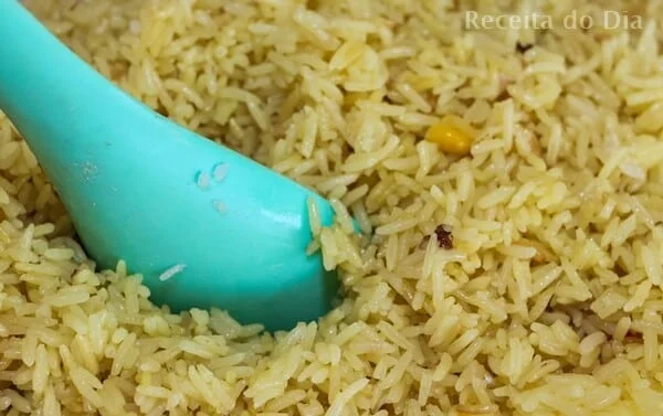 Como fazer arroz integral molinho e soltinho