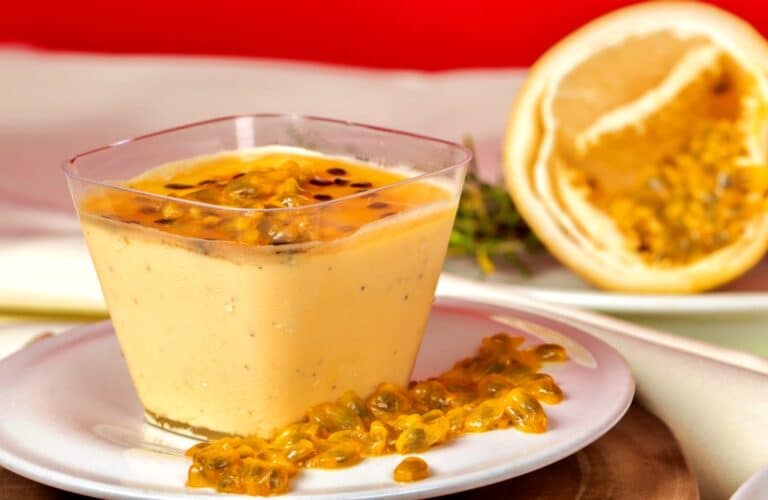 Mousse de Maracujá com a Fruta: receita saudável e refrescante