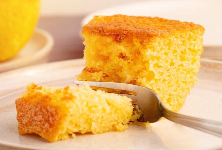 Bolo de Fubá cremoso na Airfryer