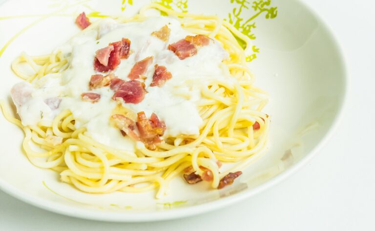 Molho Branco para Macarrão com Creme de Leite