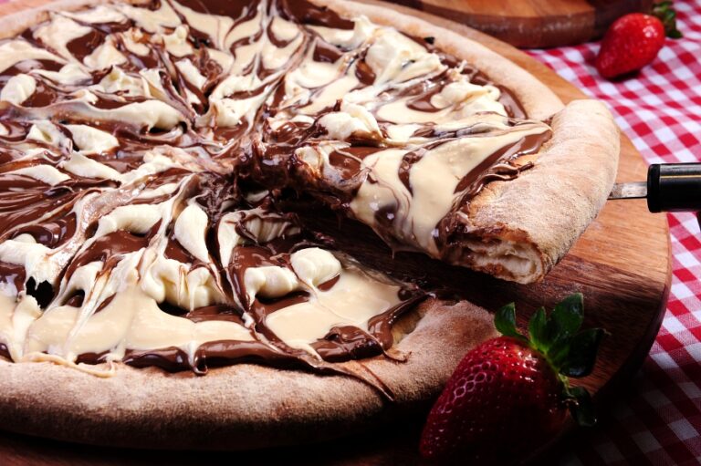 Receita de pizza doce chocolate duplo