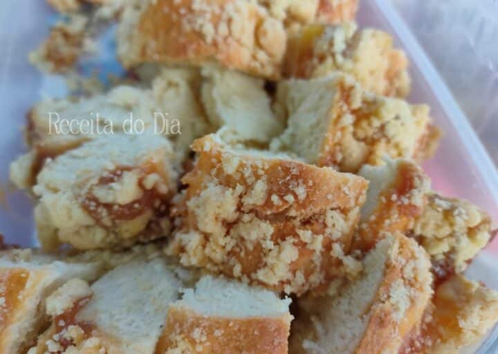 Receita de Cuca de banana com farofa fofinha